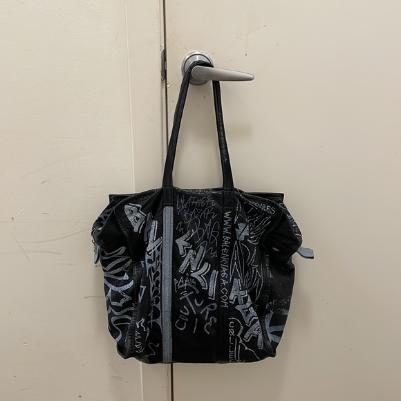 BALENCIAGA TOTE BAG - Picture 3 of 3